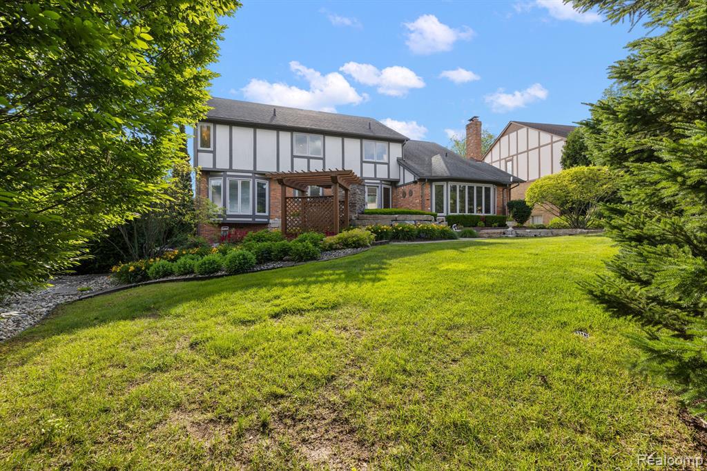 54416 Ridgeview Drive