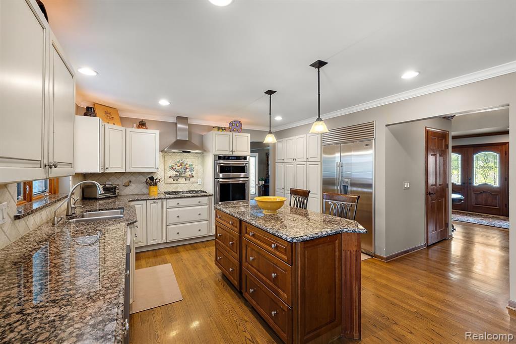 54416 Ridgeview Drive