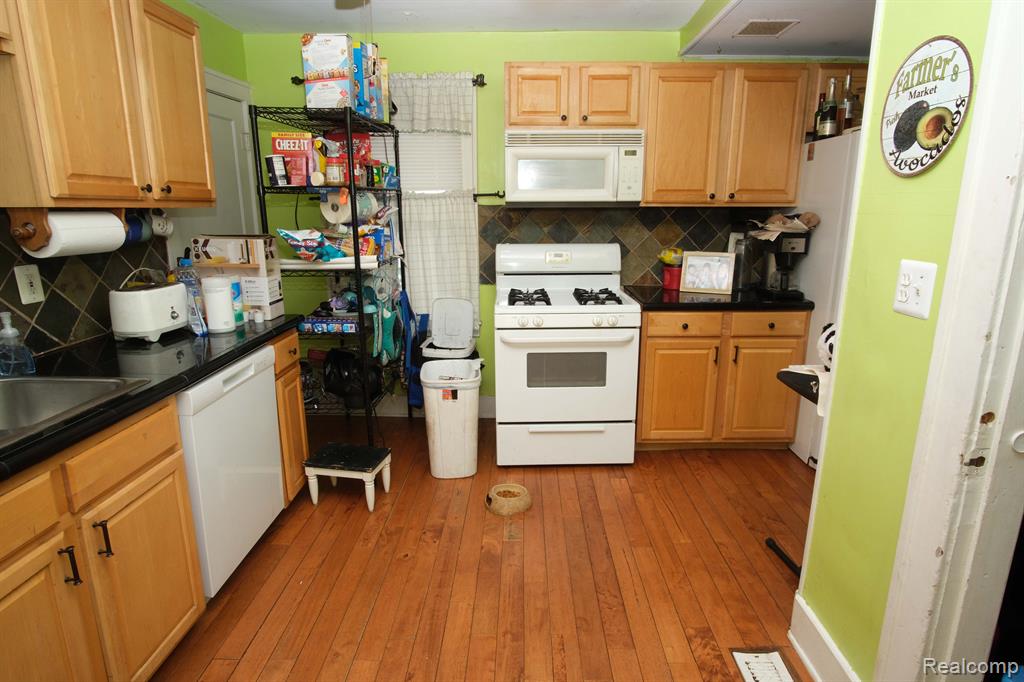 85 E Kalama Avenue
