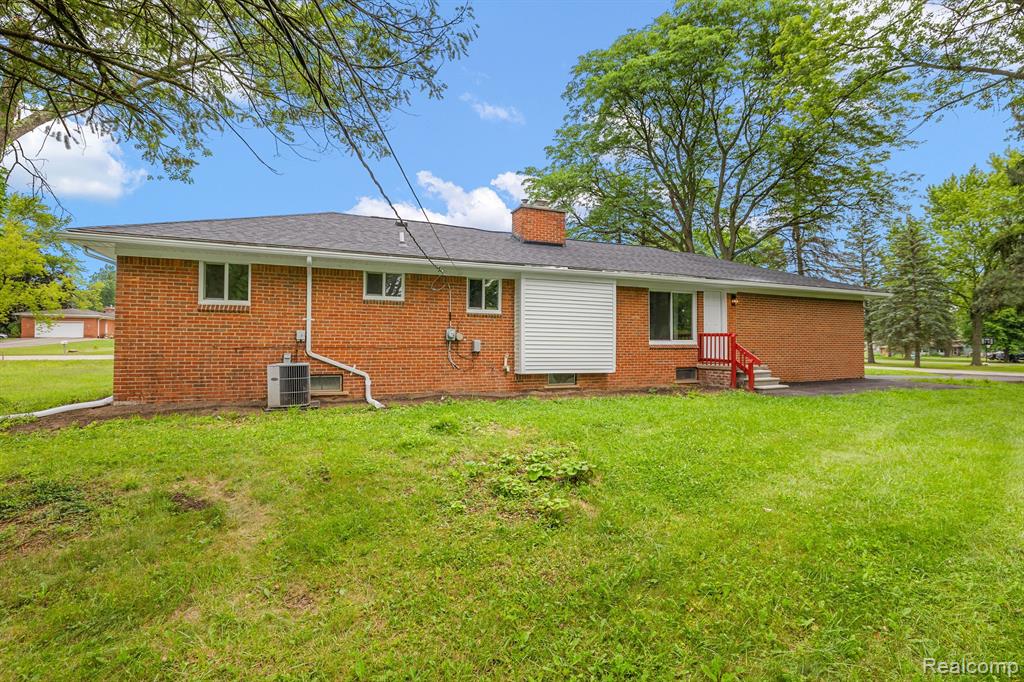 26198 Springfield Drive