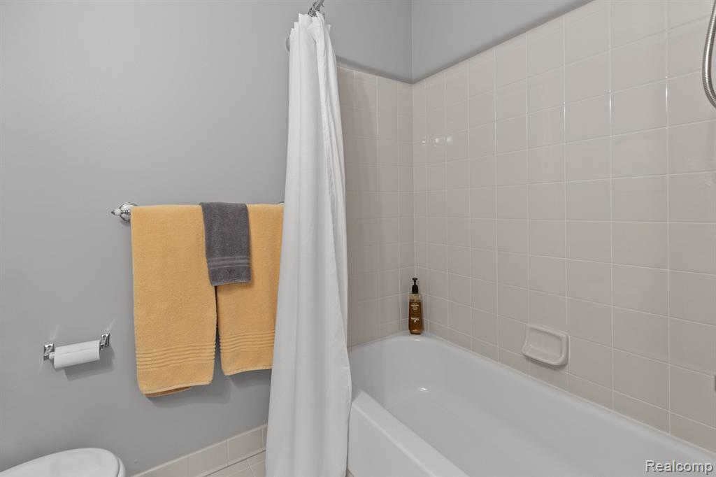 1860 Flagstone Circle