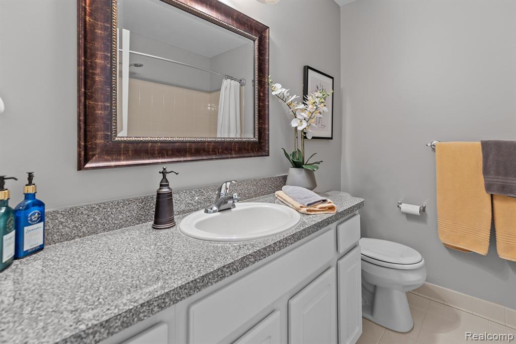 1860 Flagstone Circle