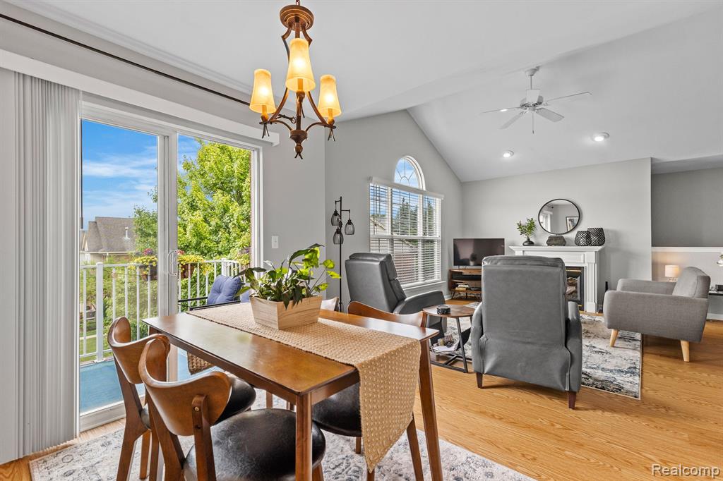 1860 Flagstone Circle