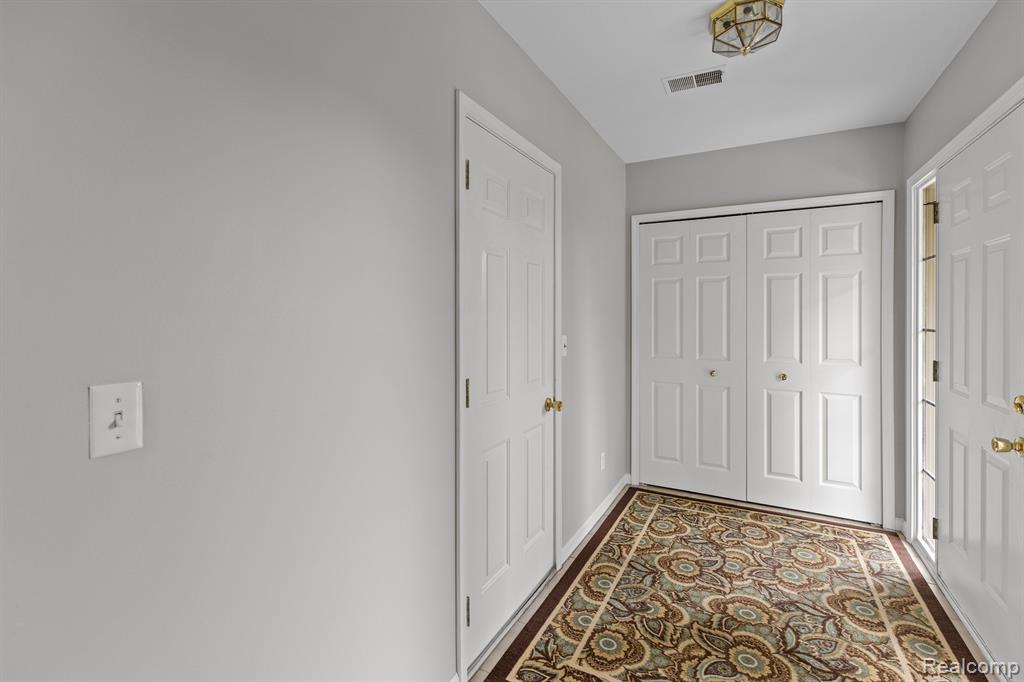 1860 Flagstone Circle