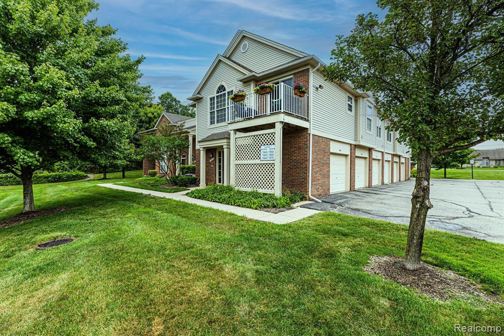 1860 Flagstone Circle