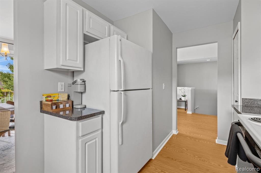 1860 Flagstone Circle