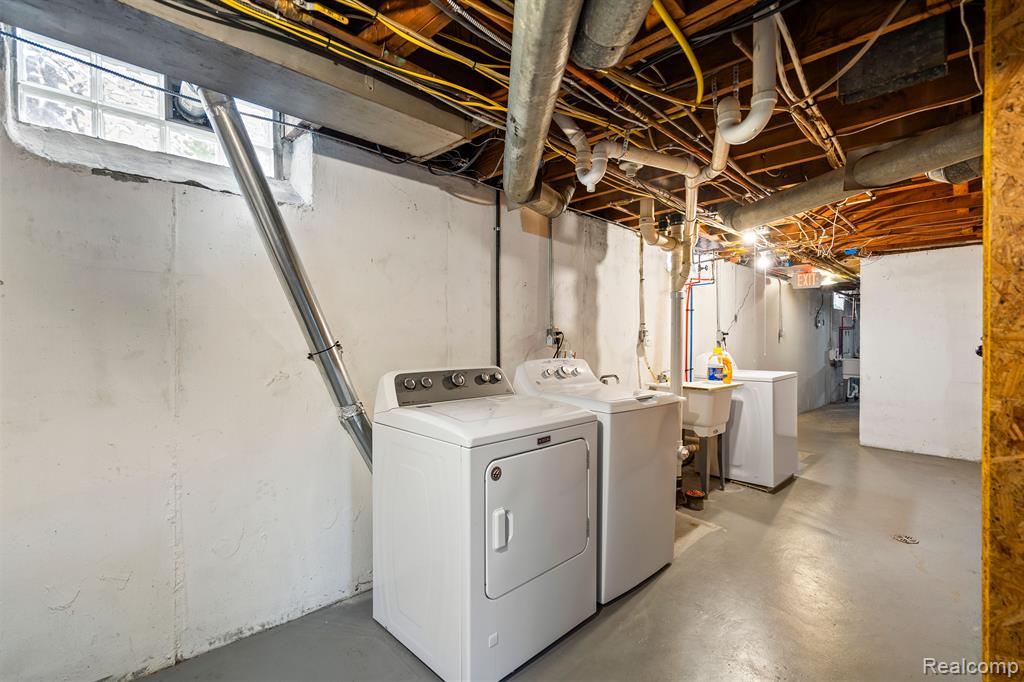 1203 Catalpa Drive # 3