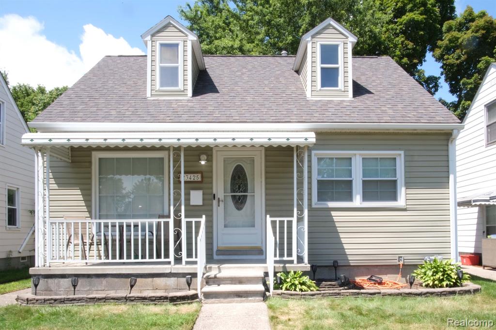 23425 Harding Avenue