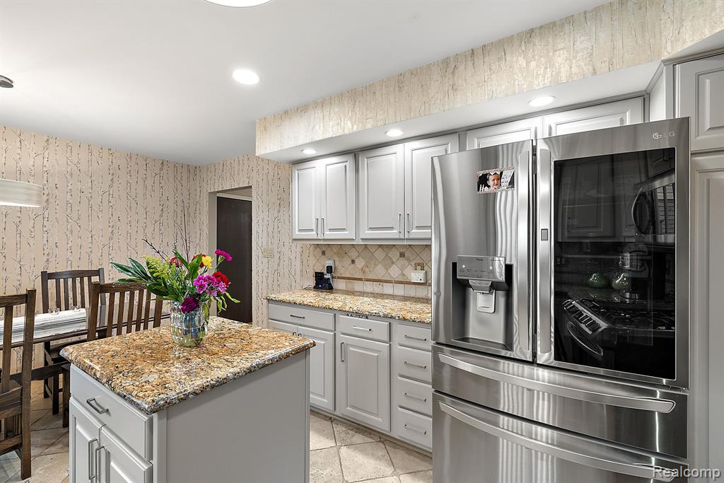 26250 Tennant Street