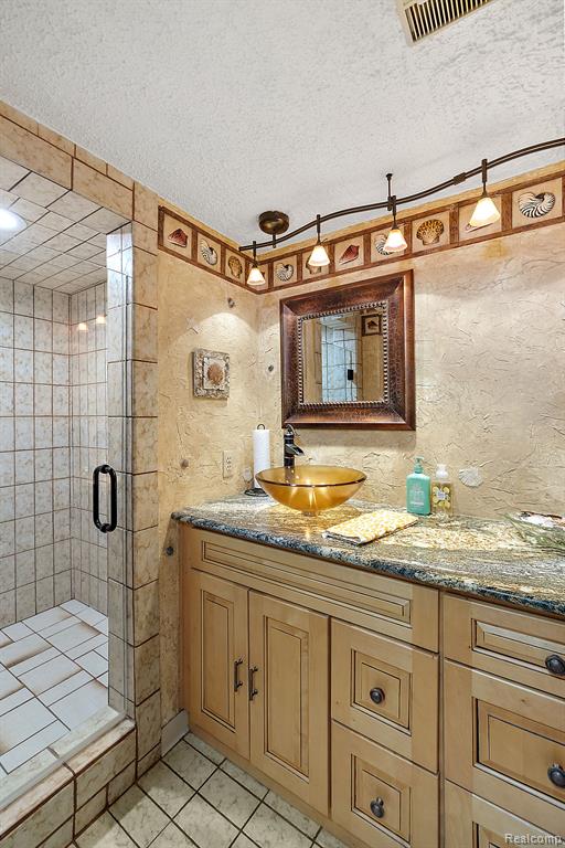 26250 Tennant Street