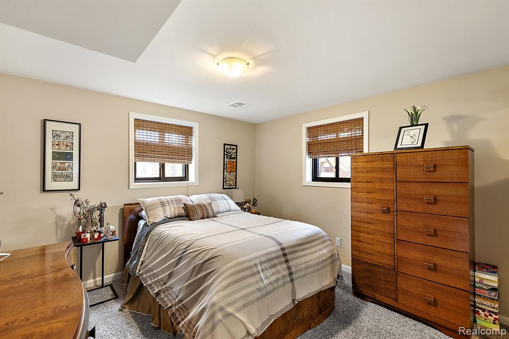 26250 Tennant Street