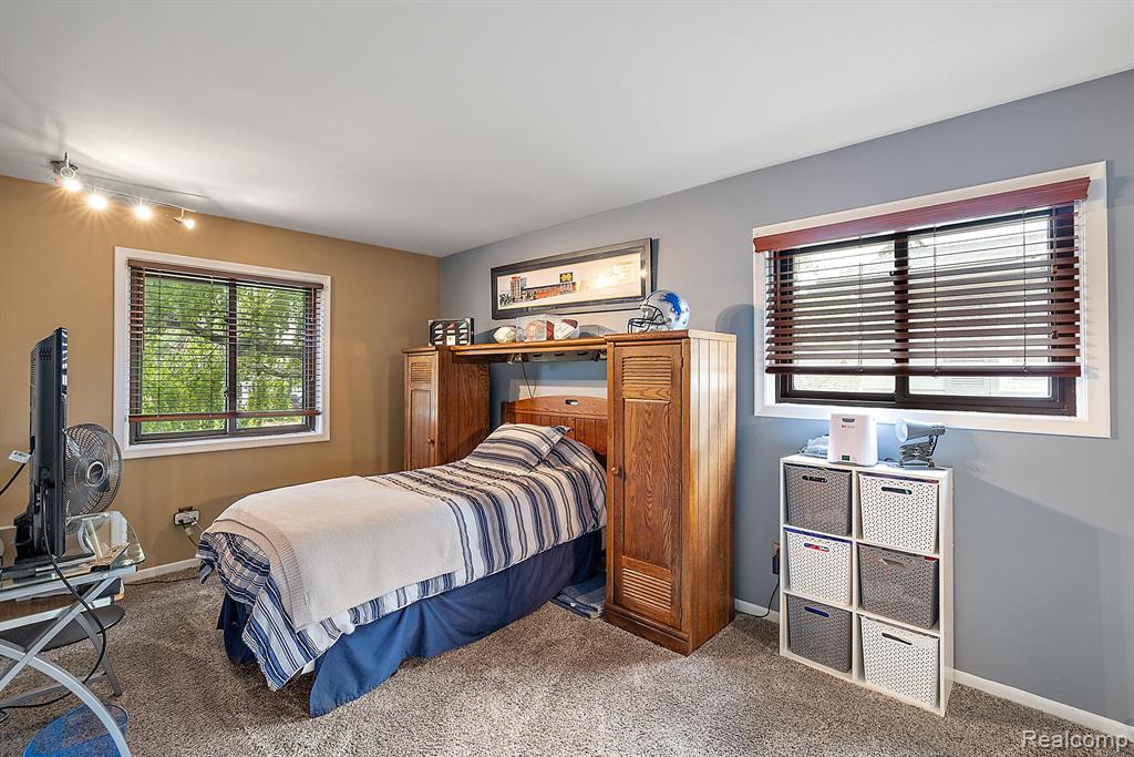 26250 Tennant Street