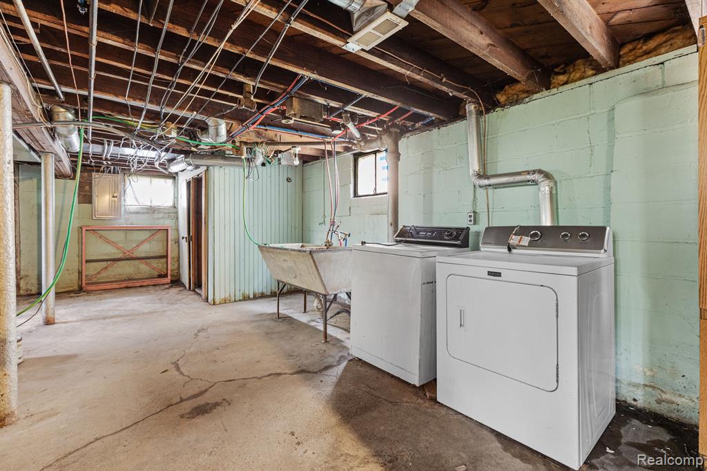 228 W Webster Street