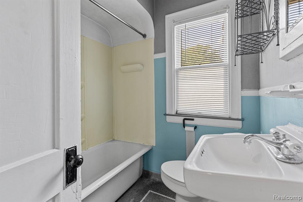 228 W Webster Street