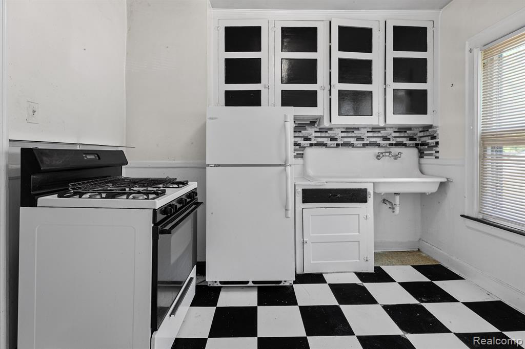 228 W Webster Street