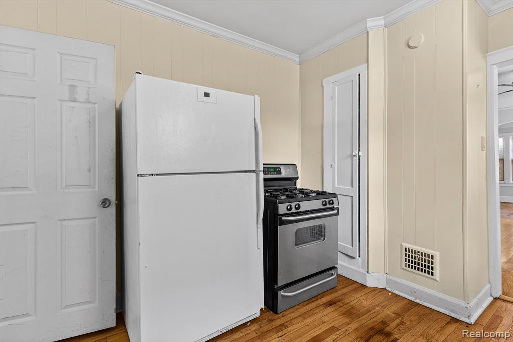 228 W Webster Street