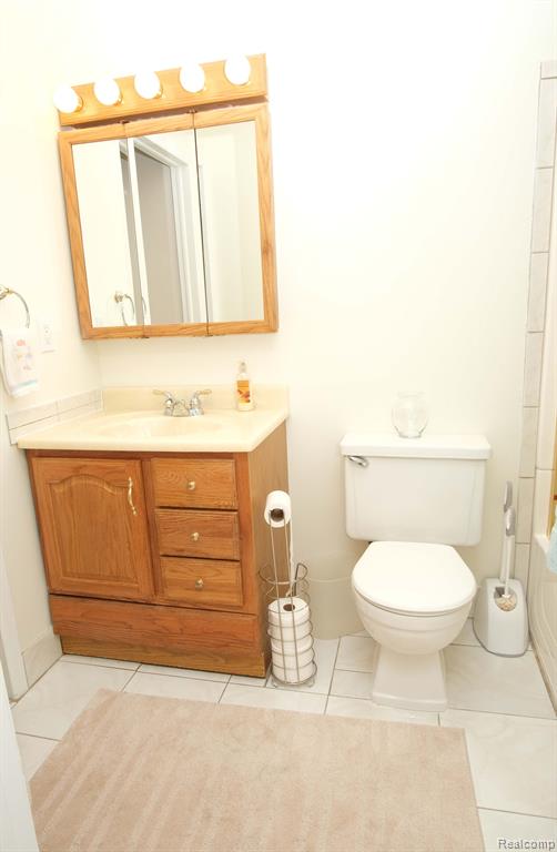 35032 Bunker Hill Drive