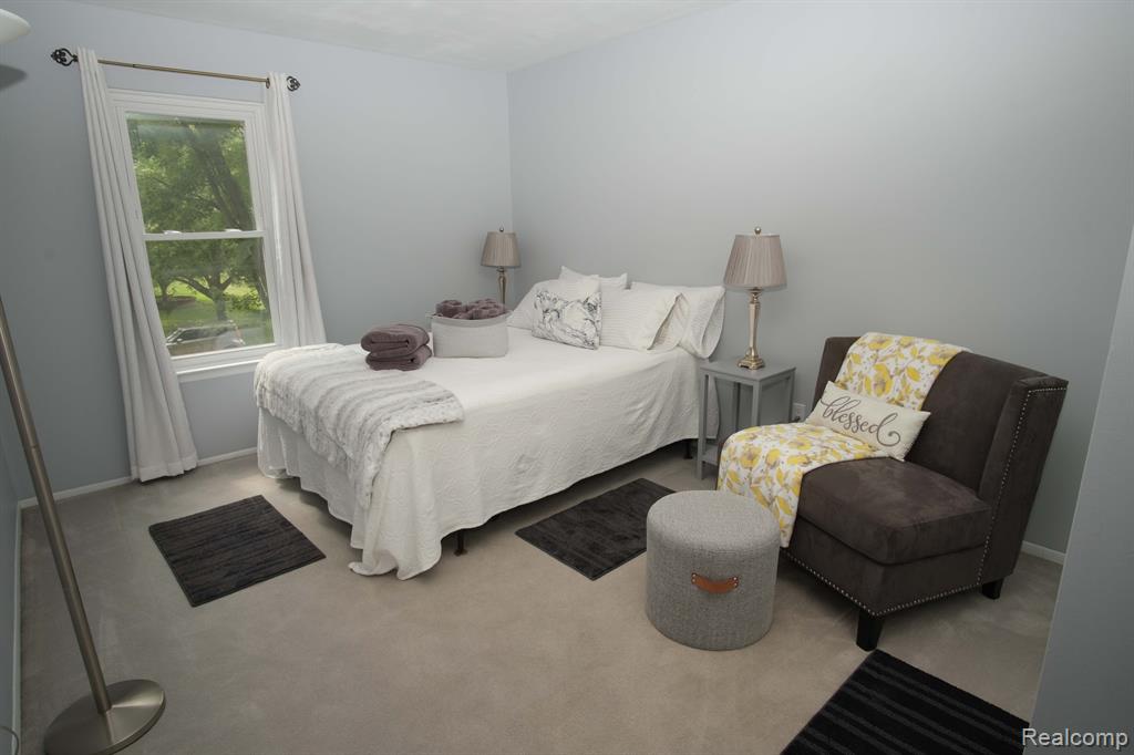 35032 Bunker Hill Drive