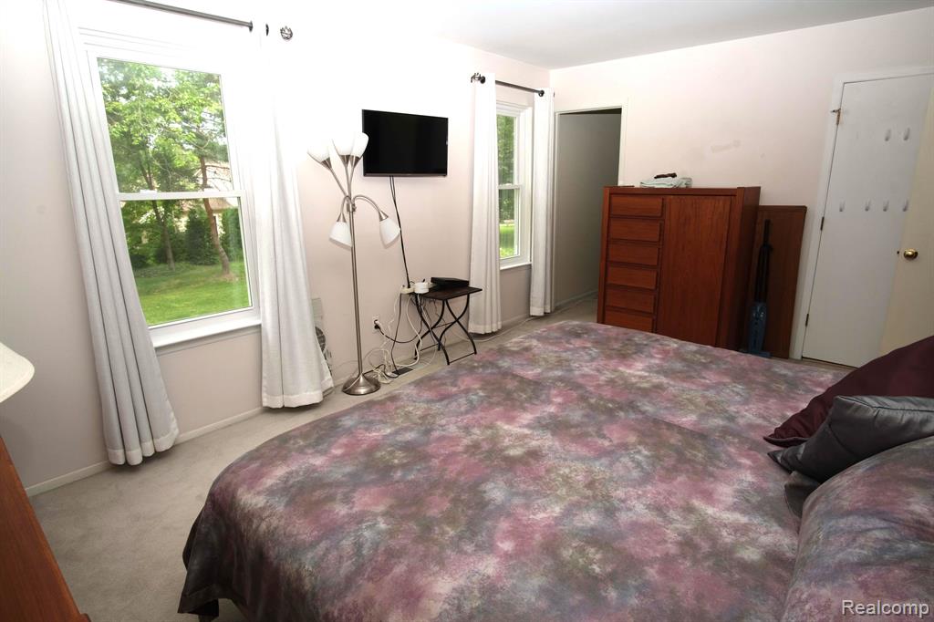 35032 Bunker Hill Drive