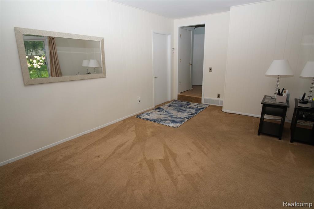 35032 Bunker Hill Drive