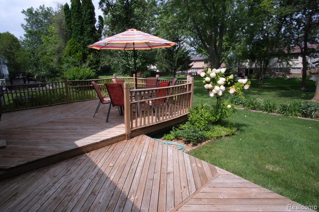 35032 Bunker Hill Drive