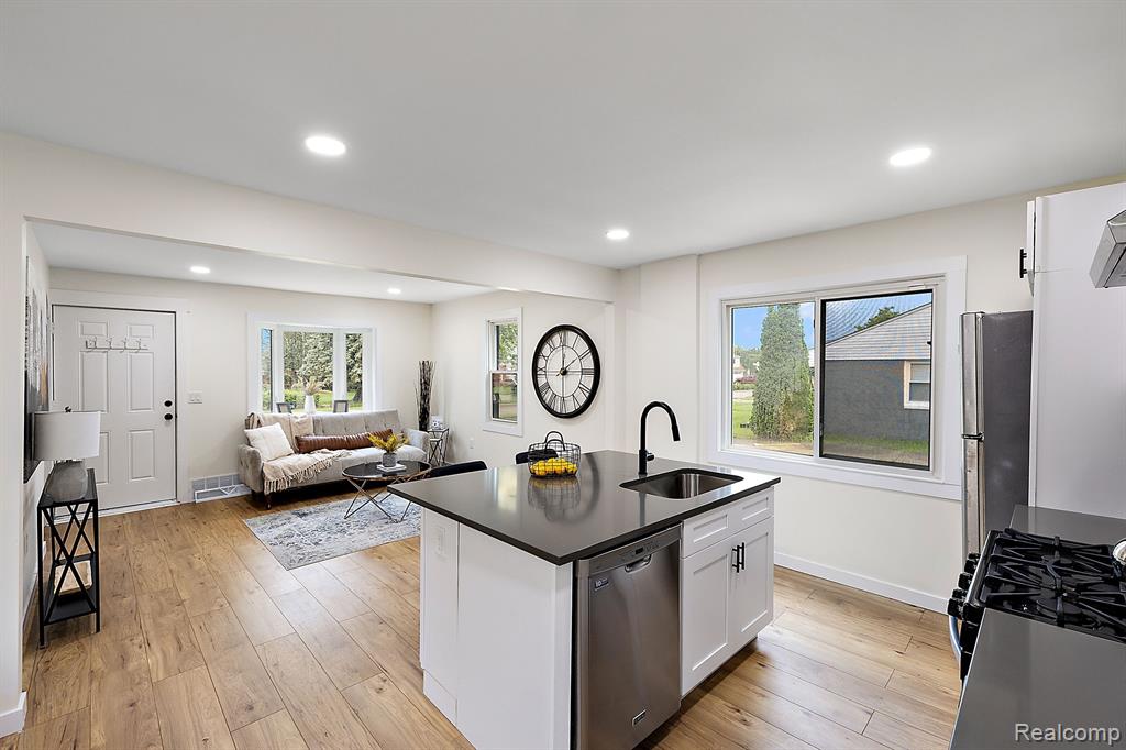 19530 Connecticut Street