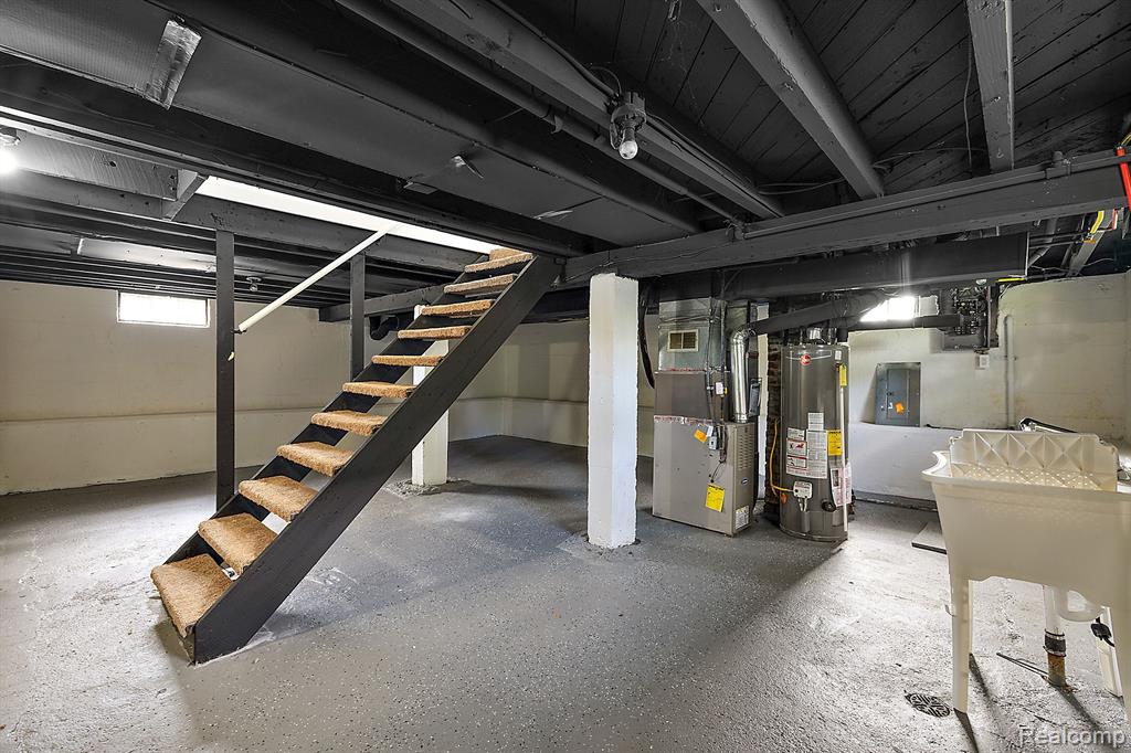 19530 Connecticut Street