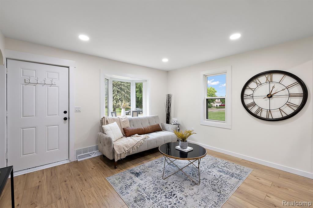 19530 Connecticut Street