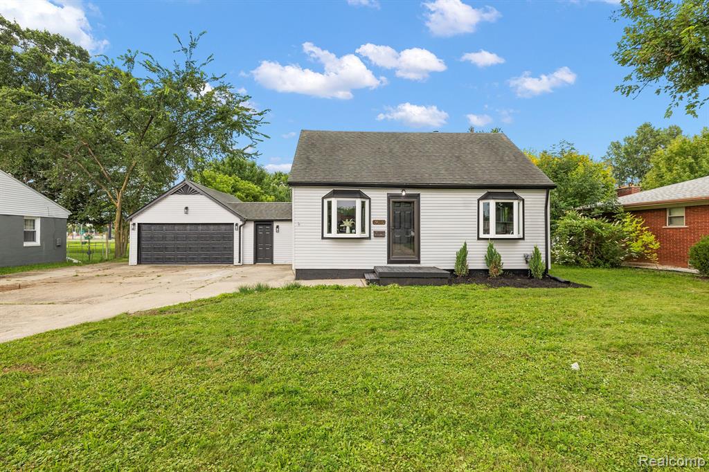 19530 Connecticut Street