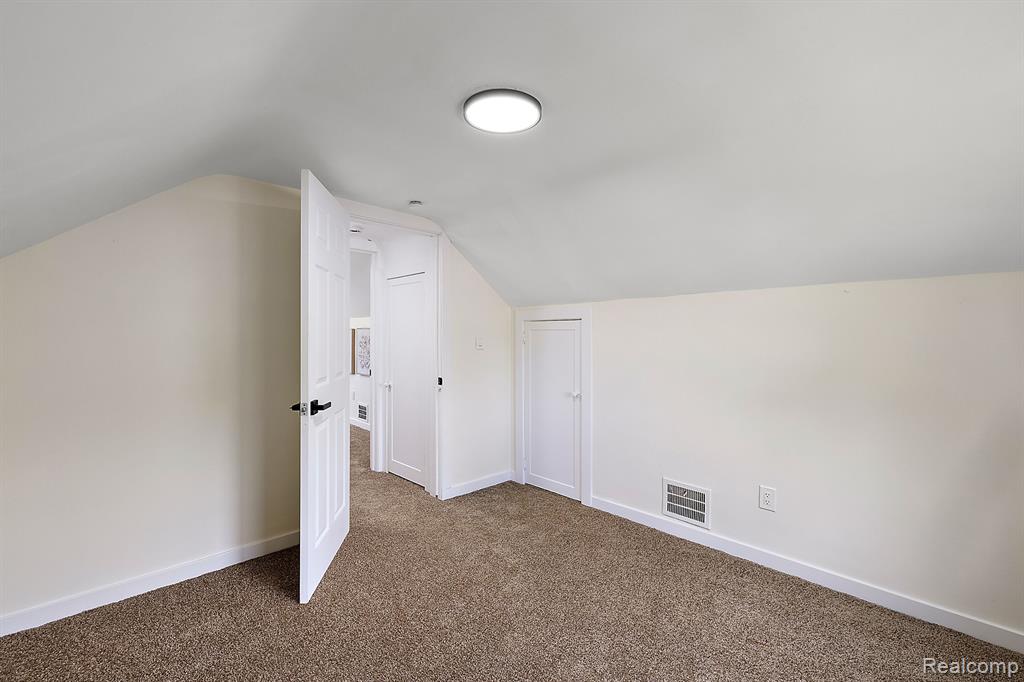 19530 Connecticut Street