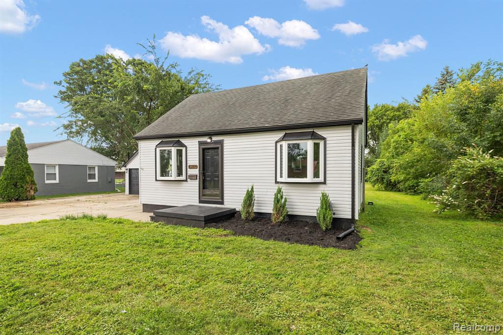 19530 Connecticut Street