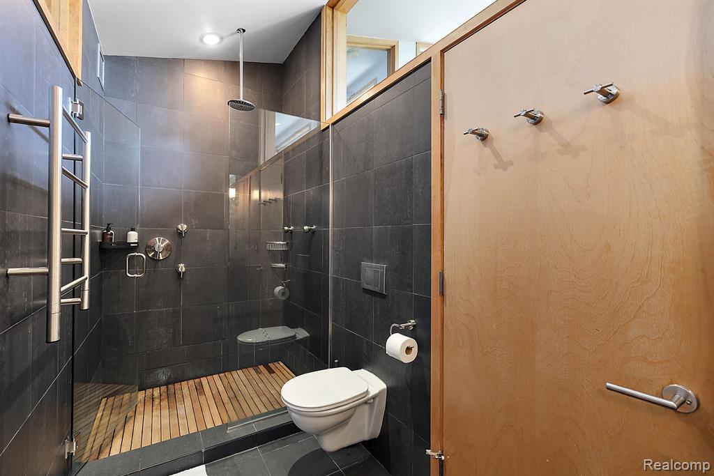 520 S Alexander Avenue