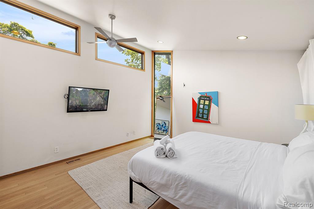 520 S Alexander Avenue