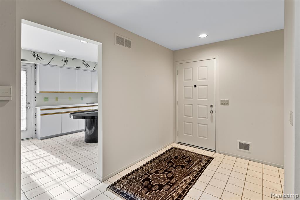 31456 Hunters Circle Drive