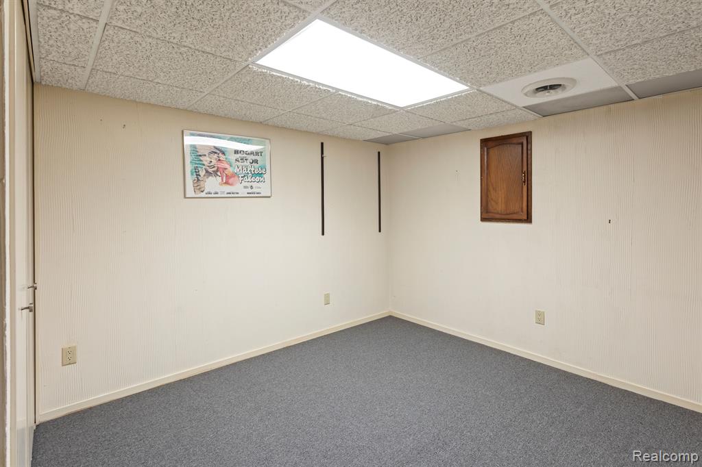 31456 Hunters Circle Drive