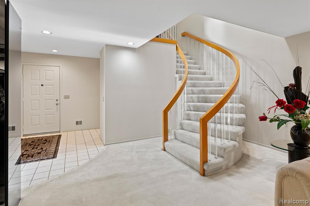 31456 Hunters Circle Drive