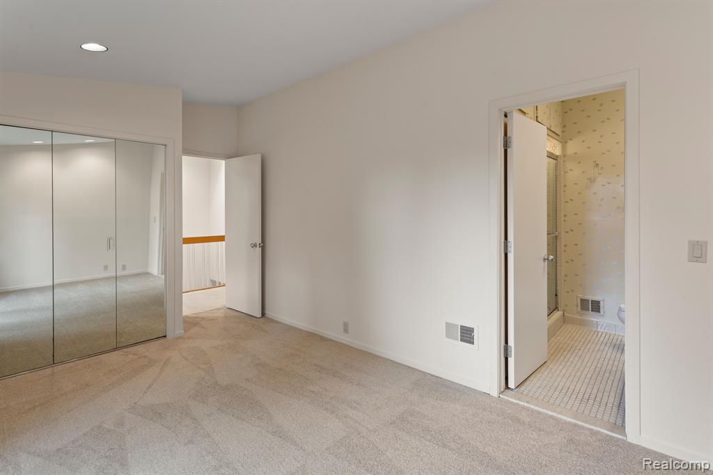 31456 Hunters Circle Drive