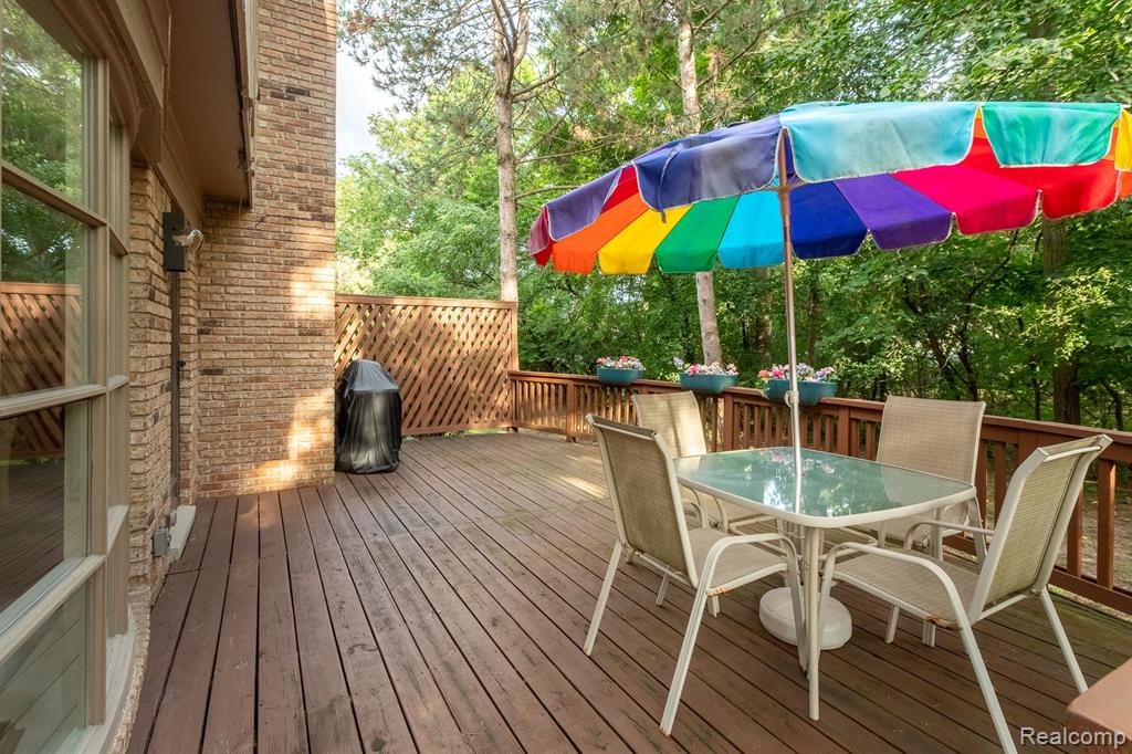 31456 Hunters Circle Drive