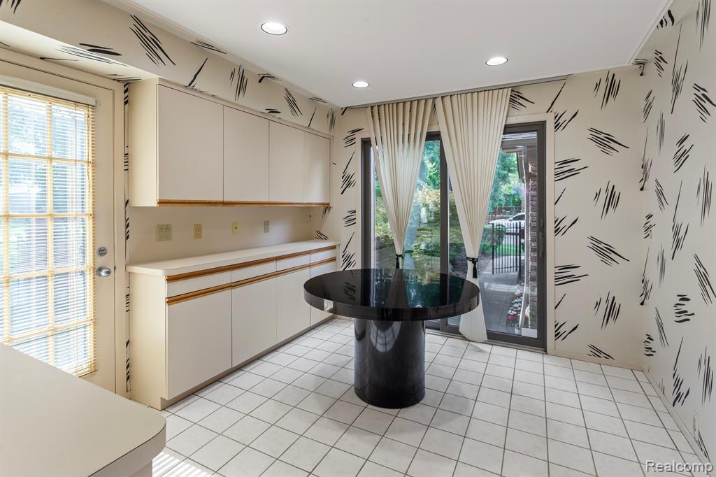 31456 Hunters Circle Drive