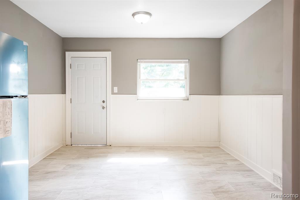 14748 Woodmont Avenue