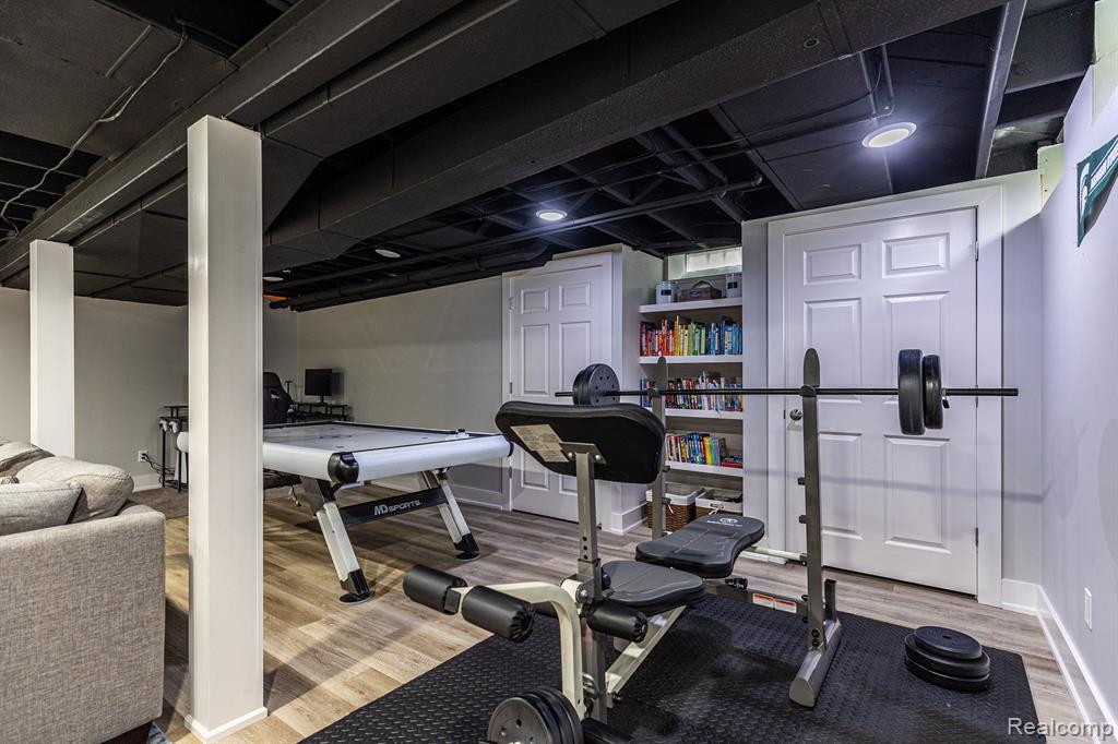 5398 Van Ness Drive