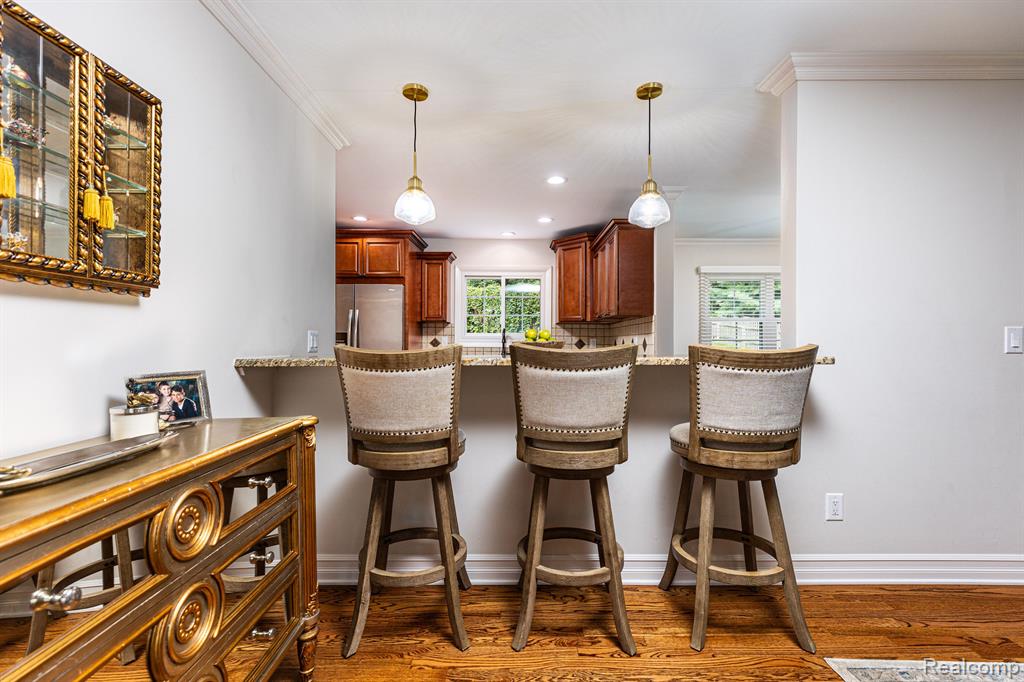 5398 Van Ness Drive