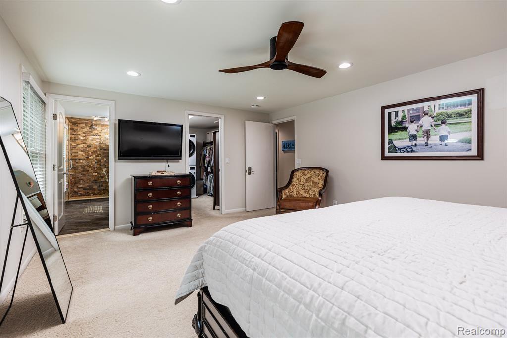 5398 Van Ness Drive