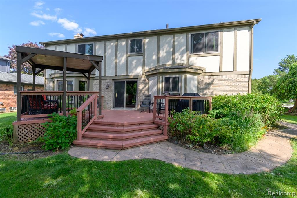 6223 Silverstone Drive