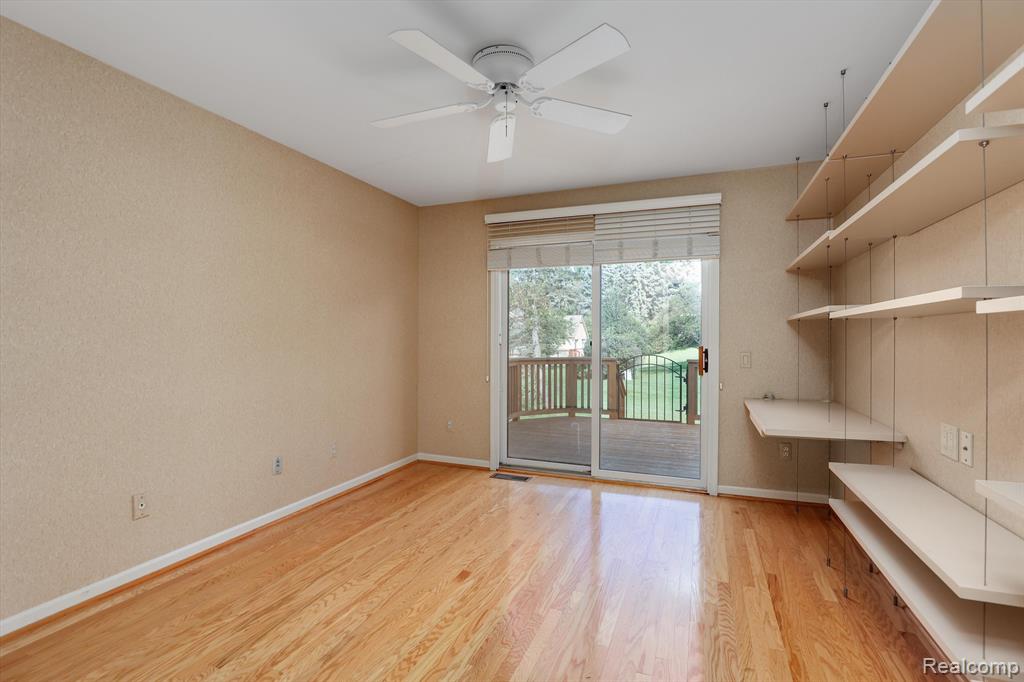 5889 Dawn Ridge Drive