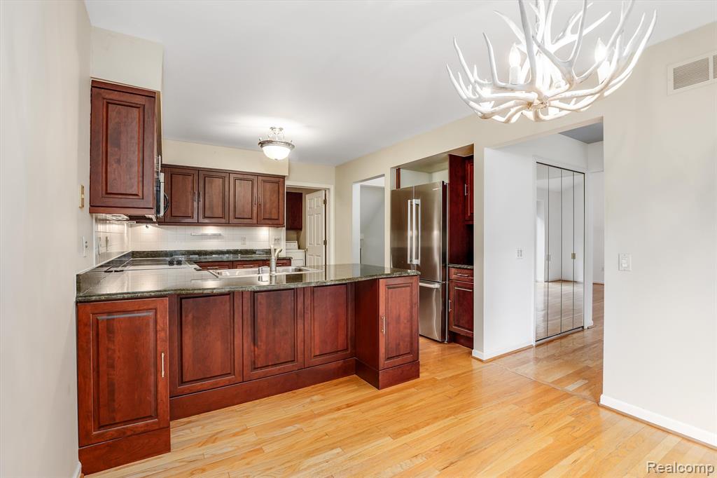 5889 Dawn Ridge Drive