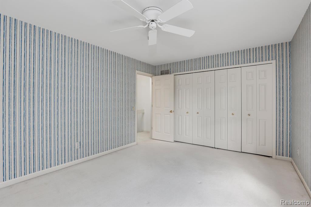 5889 Dawn Ridge Drive