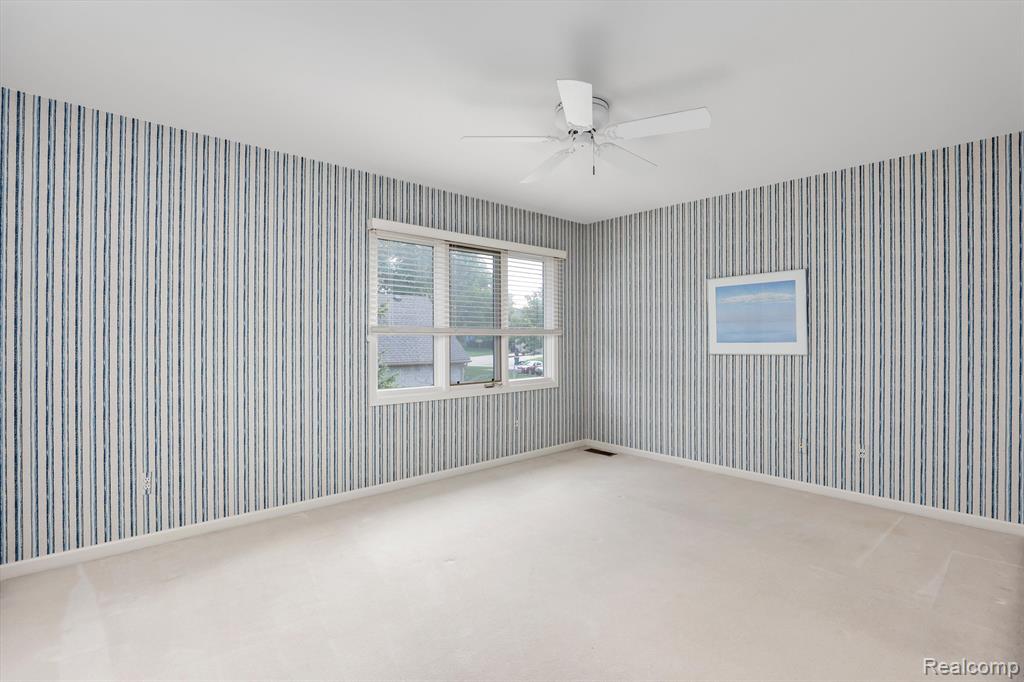 5889 Dawn Ridge Drive