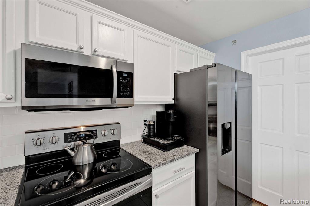 7869 Ambassador Drive