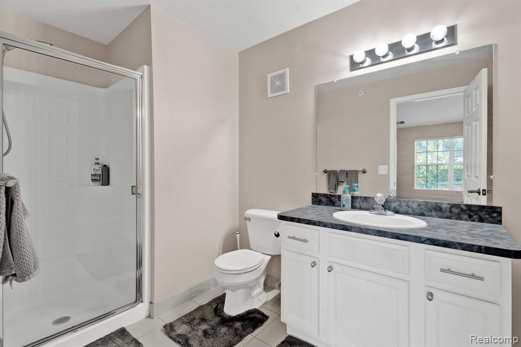 7869 Ambassador Drive